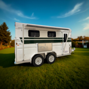 Jillaroo Manual Rollout Awning for Horsefloat/Gooseneck